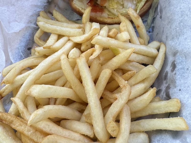 Budacki's Drive In food